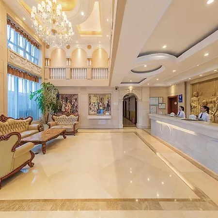 Vienna Wanda Branch Jicsang