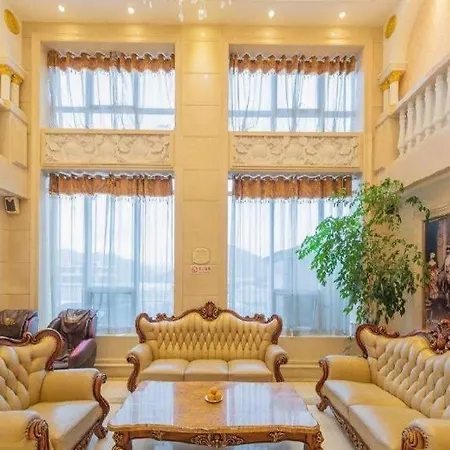 Vienna Wanda Branch 4*